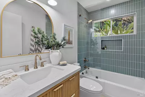 Bath - 308 Sheffield Ave, Mill Valley, CA 94941 photo 1 of 3