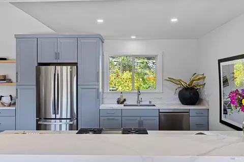 Kitchen - 308 Sheffield Ave, Mill Valley, CA 94941 photo 5 of 5