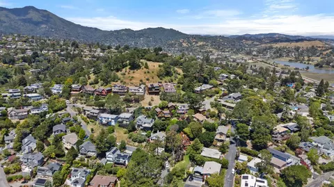 View/Area - 308 Sheffield Ave, Mill Valley, CA 94941 photo 2 of 8