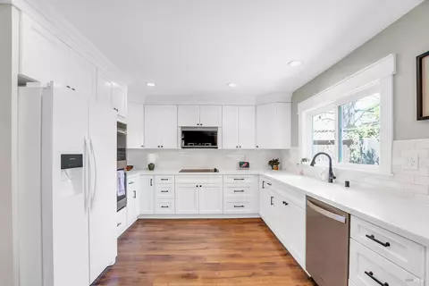 Kitchen - 2812 Silver Fox Cir, Fairfield, CA 94534 photo 3 of 5