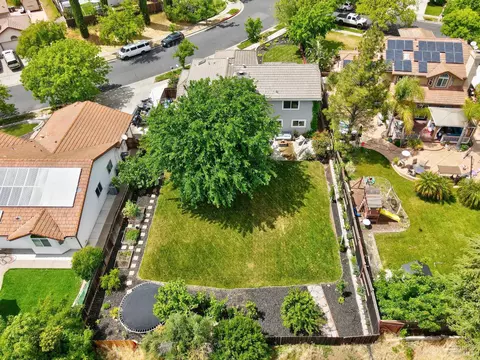 View/Area - 2812 Silver Fox Cir, Fairfield, CA 94534 photo 1 of 10