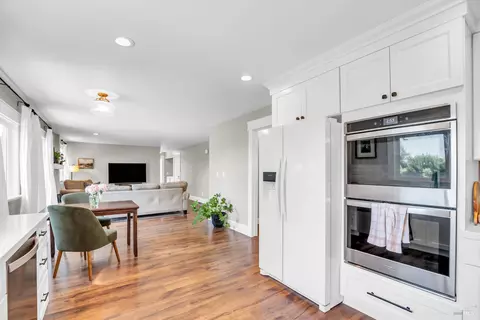 Kitchen - 2812 Silver Fox Cir, Fairfield, CA 94534 photo 4 of 5