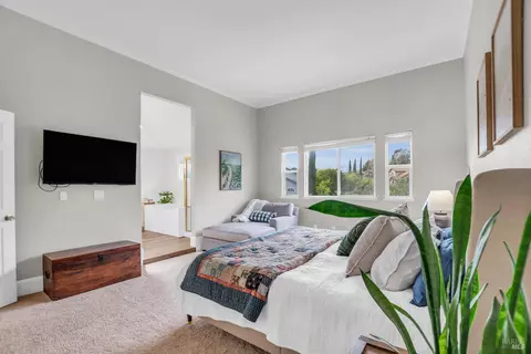 Bedroom - 2812 Silver Fox Cir, Fairfield, CA 94534 photo 7 of 8