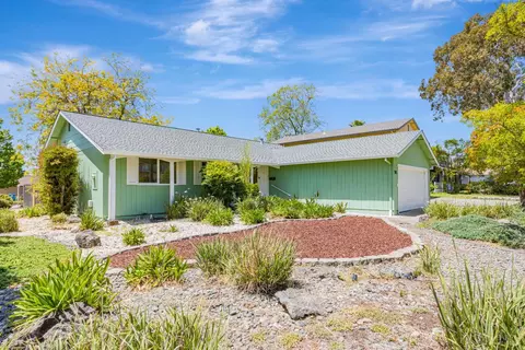 501 Garfield Park Ave, Santa Rosa, CA 95409