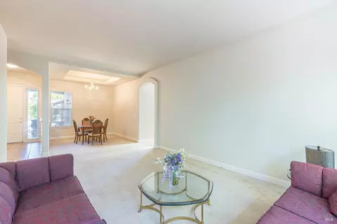Living - 1179 Rochioli Dr, Windsor, CA 95492 photo 2 of 6