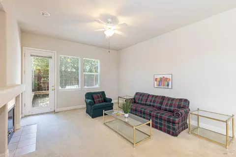 Living - 1179 Rochioli Dr, Windsor, CA 95492 photo 5 of 6