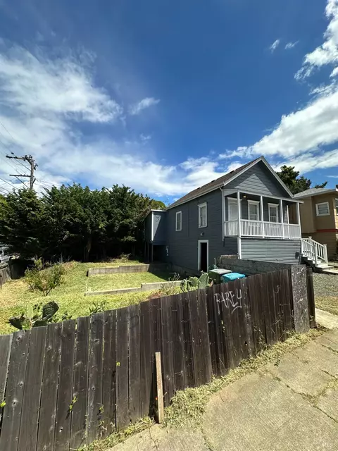 1212 Sutter St, Vallejo, CA 94590 photo 4