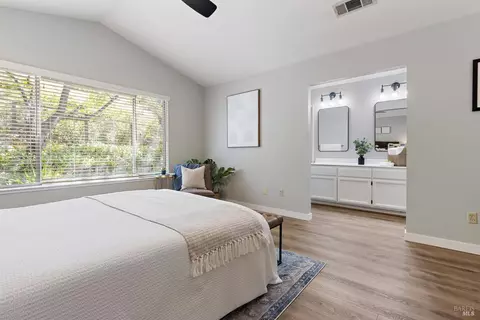 Bedroom - 358 Paddlewheel Dr, Vallejo, CA 94591 photo 2 of 5
