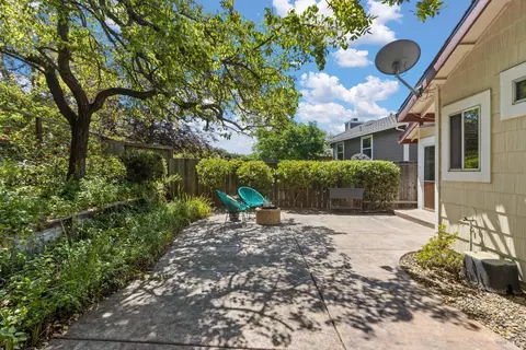 Exterior - 358 Paddlewheel Dr, Vallejo, CA 94591 photo 5 of 6