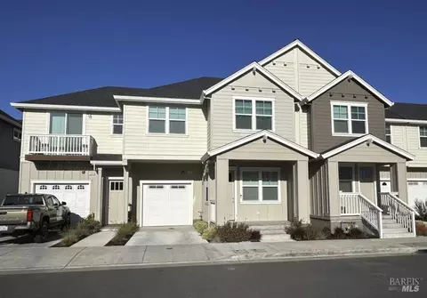 1990-1994 Las Ventanas Dr, Santa Rosa, CA 95407