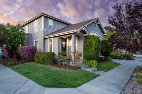 2817 Windmill Dr, Santa Rosa, CA 95403
