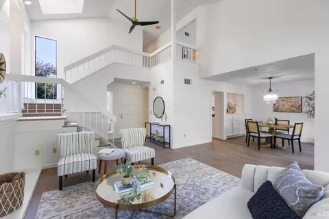 2731 Pike Dr, Napa, CA 94558