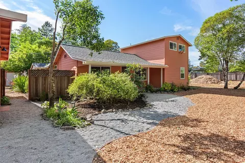 1757 Willowside Rd, Santa Rosa, CA 95401