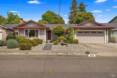 358 Brockhurst Dr, Santa Rosa, CA 95401