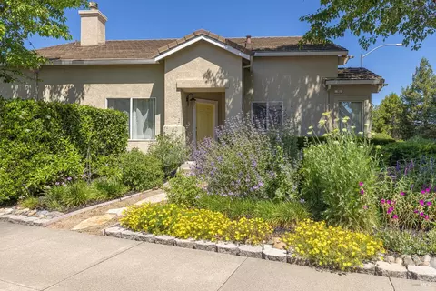 103 Trent Dr, Napa, CA 94558