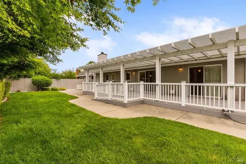 Exterior - 607 Tobin Dr, Vallejo, CA 94589 photo 9 of 10