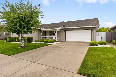 Exterior - 607 Tobin Dr, Vallejo, CA 94589 photo 2 of 10