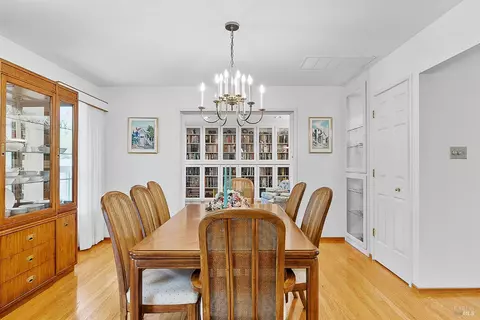 Dining - 607 Tobin Dr, Vallejo, CA 94589 photo 2 of 4