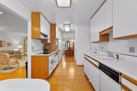 Kitchen - 607 Tobin Dr, Vallejo, CA 94589 photo 3 of 5