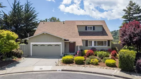13 Vista Ct, Corte Madera, CA 94925