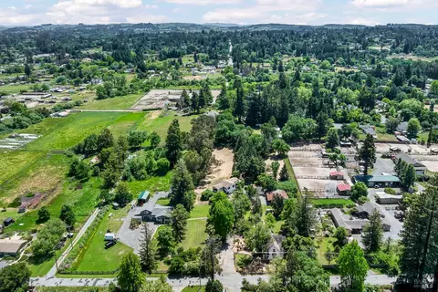 1466 Cooper Rd, Sebastopol, CA 95472