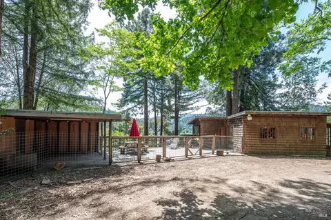 16176 Palo Alto Dr, Guerneville, CA 95446