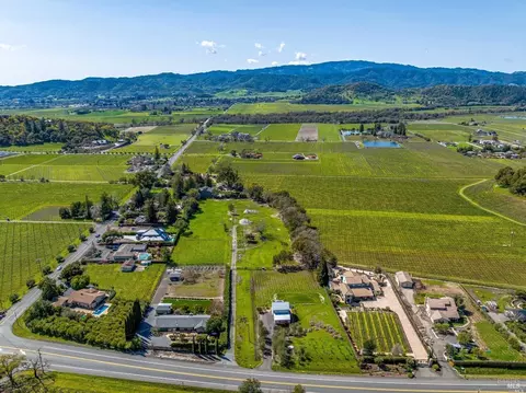 7025 Silverado Trl, Napa, CA 94558