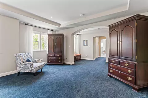 Entry Way - 1261 Landmark Dr, Vallejo, CA 94591 photo 3 of 6