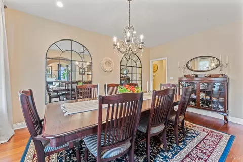Dining - 1261 Landmark Dr, Vallejo, CA 94591 photo 2 of 7