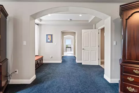 Entry Way - 1261 Landmark Dr, Vallejo, CA 94591 photo 4 of 6
