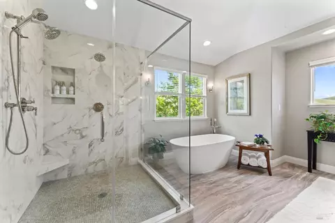 Bath - 1261 Landmark Dr, Vallejo, CA 94591 photo 7 of 8