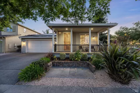 2711 Dutton Mdw, Santa Rosa, CA 95407