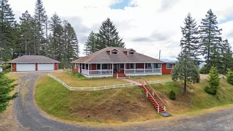 18526 Mariposa Creek Rd, Willits, CA 95490