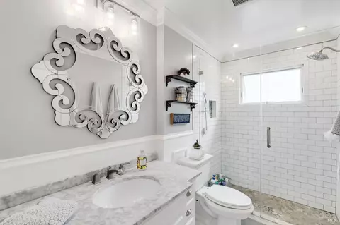 Bath - 33 Romine Way, Vallejo, CA 94591 photo 4 of 5