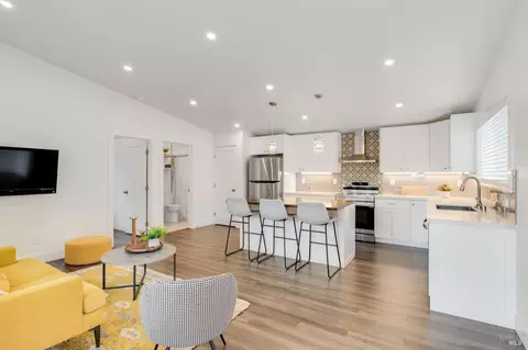 Kitchen - 33 Romine Way, Vallejo, CA 94591 photo 6 of 12