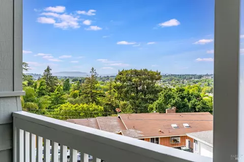 Exterior - 33 Romine Way, Vallejo, CA 94591 photo 7 of 27