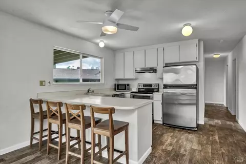 Kitchen - 18528 N Shore Dr, Hidden Valley Lake, CA 95467 photo 1 of 3