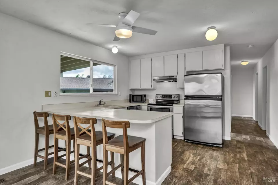 Kitchen - 18528 N Shore Dr, Hidden Valley Lake, CA 95467 photo 1 of 3