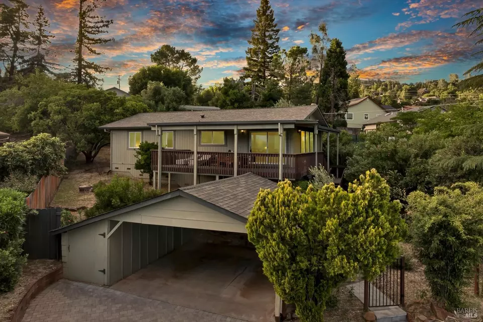 Exterior - 18528 N Shore Dr, Hidden Valley Lake, CA 95467 photo 1 of 20