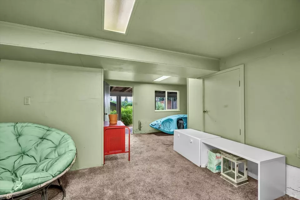 Bedroom - 18528 N Shore Dr, Hidden Valley Lake, CA 95467 photo 5 of 5