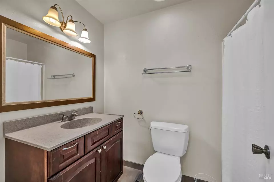 Bath - 18528 N Shore Dr, Hidden Valley Lake, CA 95467 photo 2 of 3
