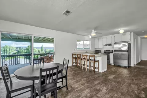 Dining - 18528 N Shore Dr, Hidden Valley Lake, CA 95467 photo 1 of 2