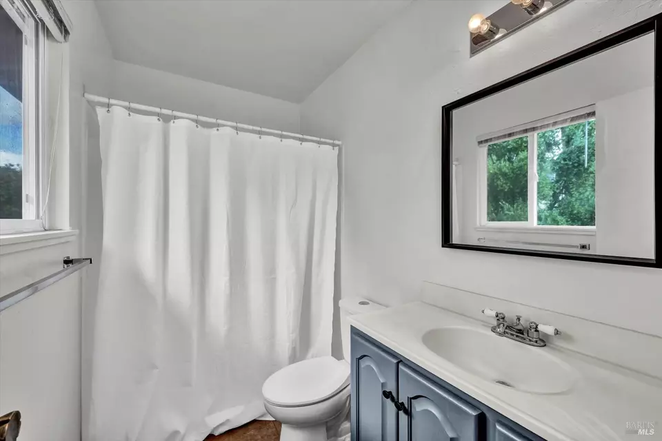 Bath - 18528 N Shore Dr, Hidden Valley Lake, CA 95467 photo 1 of 3