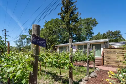 10-11 Waldruhe Hts, Glen Ellen, CA 95442