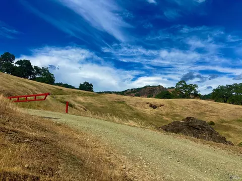 Exterior - 2371 Mcnab Ranch Rd, Ukiah, CA 95482 photo 2 of 22