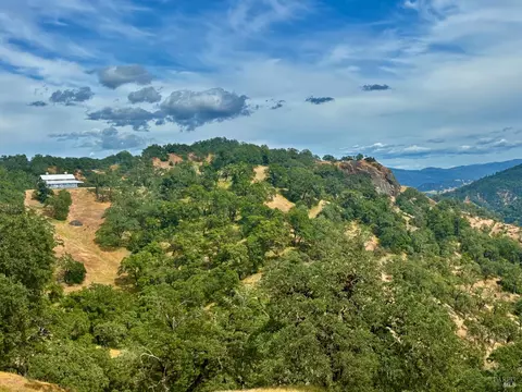 2371 Mcnab Ranch Rd, Ukiah, CA 95482
