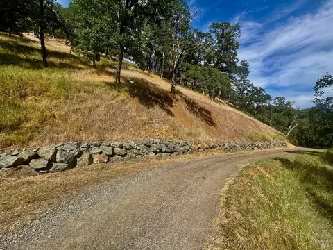 Exterior - 2371 Mcnab Ranch Rd, Ukiah, CA 95482 photo 8 of 22