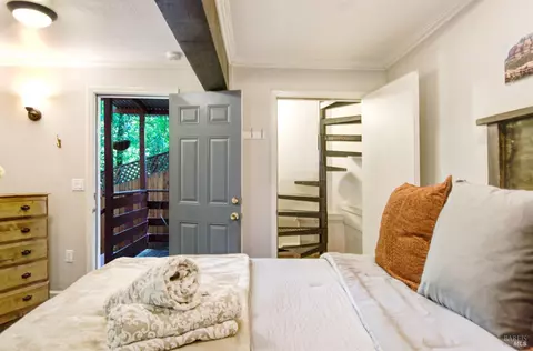 Bedroom - 10236 Old River Rd, Forestville, CA 95436 photo 2 of 3