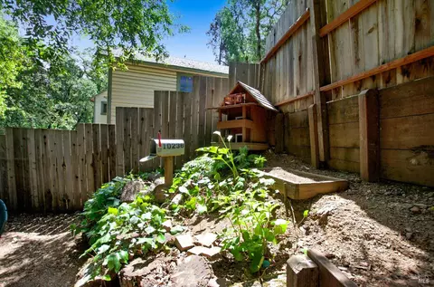 Exterior - 10236 Old River Rd, Forestville, CA 95436 photo 18 of 21