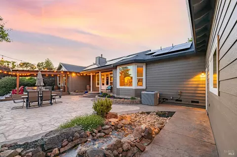 Exterior - 320 Wilson Ln, Windsor, CA 95492 photo 23 of 35